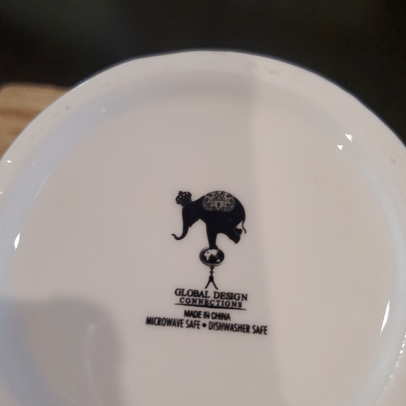 Peppermint Farm Holiday Mug-NWT - Picture 7 of 7